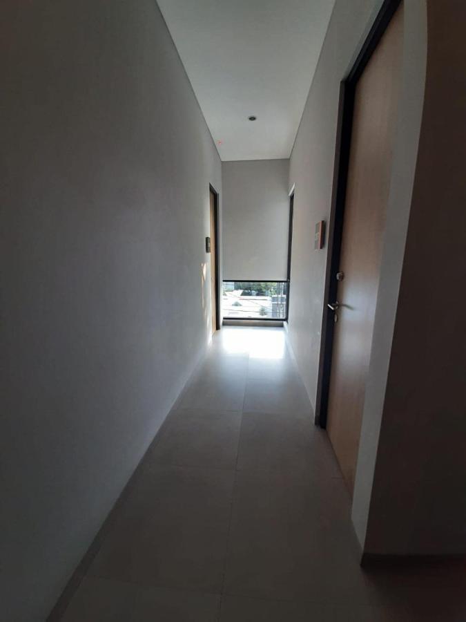 Oyo Life 92770 Cozy Puri 22 Hotel Jakarta Exterior photo